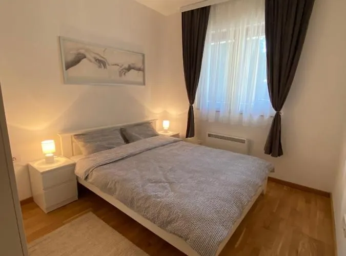 Stella 公寓 兹拉蒂博尔